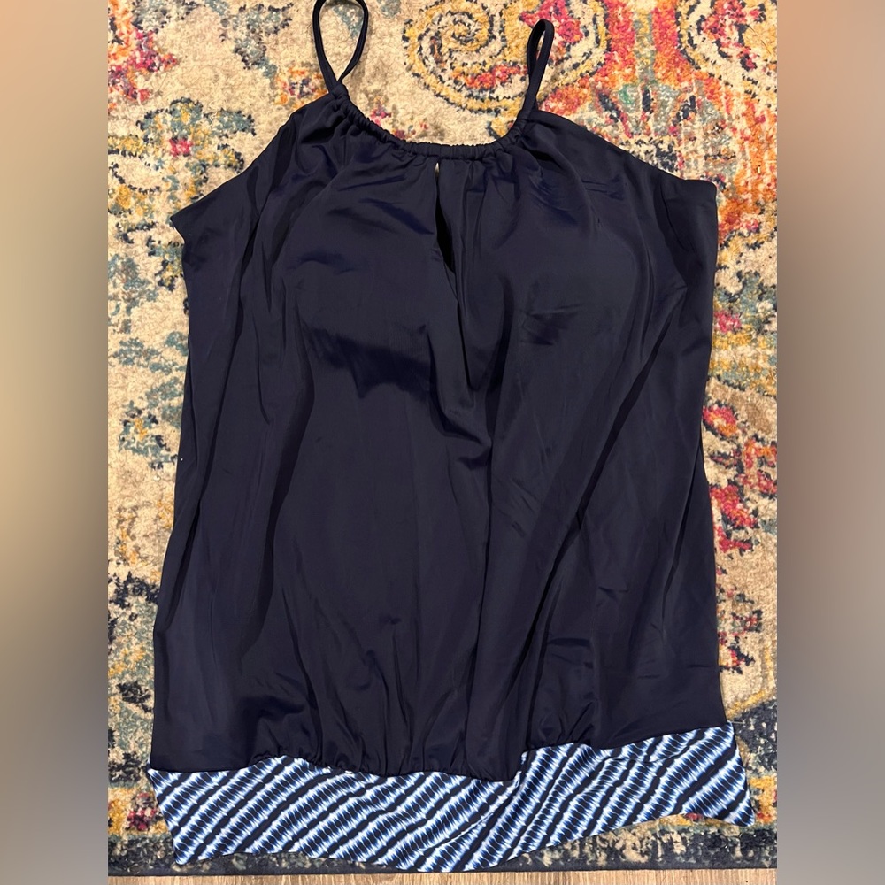 Navy Blouson keyhole tank swim top